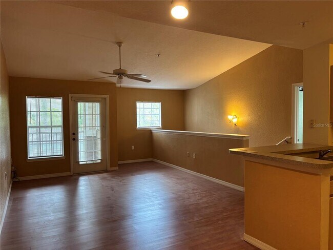 Building Photo - 7411 Vista Way