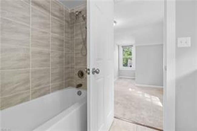 Building Photo - Check out this beautiful Cape Cod in the heart of Bayview!