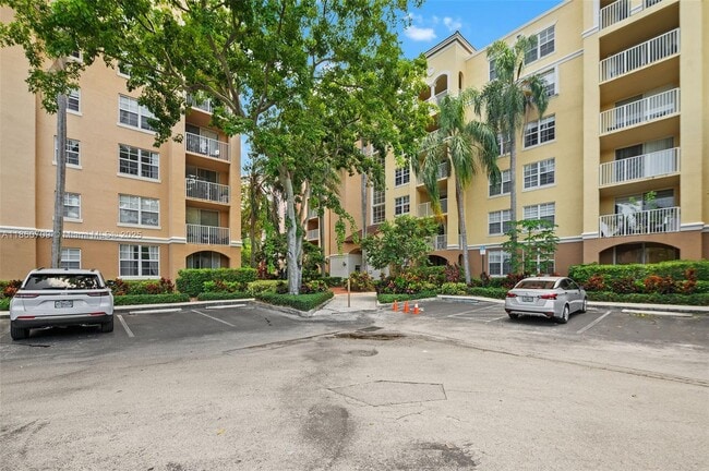 Building Photo - 19555 E Country Club Dr