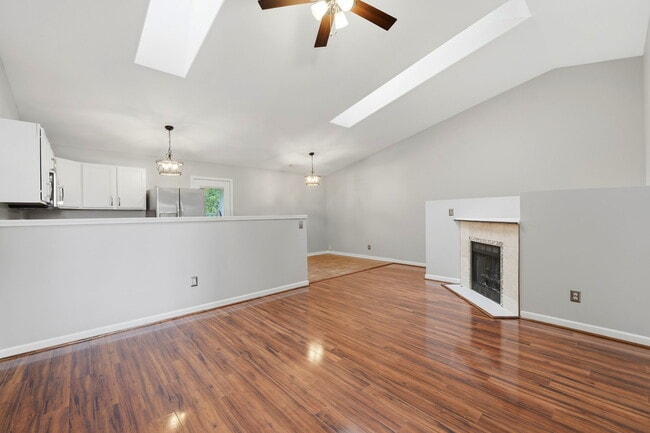 Building Photo - 1499 Stonefield Dr