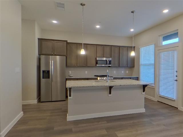 Building Photo - 5460 Sandstone Dr