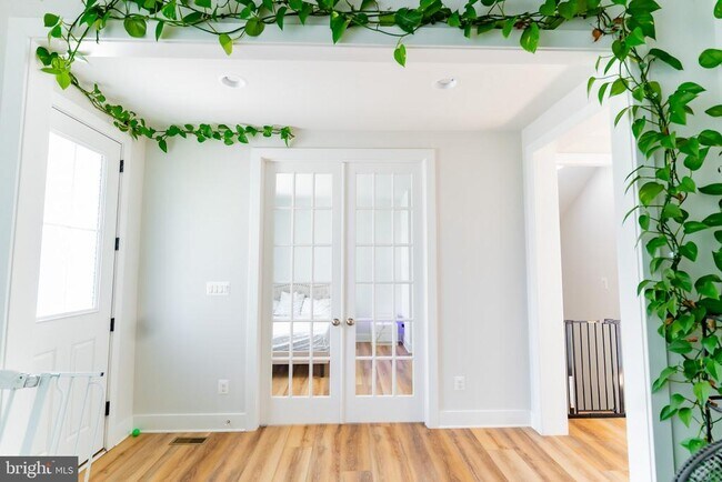Building Photo - 41914 Spring Air Dr
