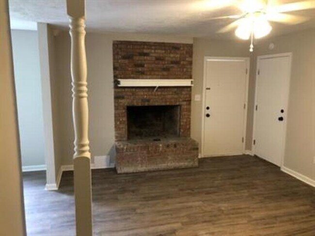 Building Photo - 539 Woodland Hills Pl