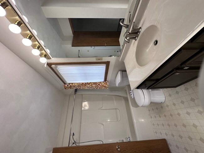 Building Photo - 6497 Maeve Ln