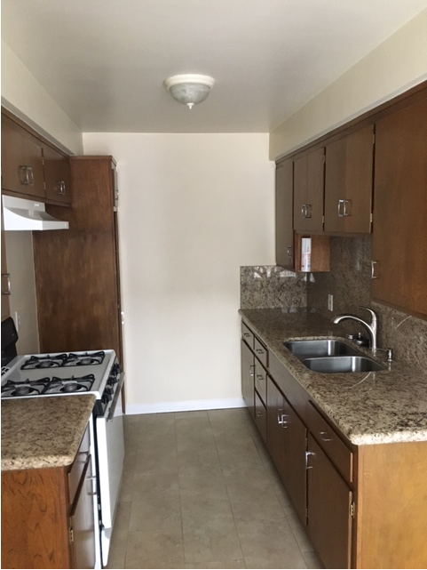 Kitchen - 328 Griswold St