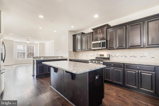 Building Photo - 7959 Alchemy Wy