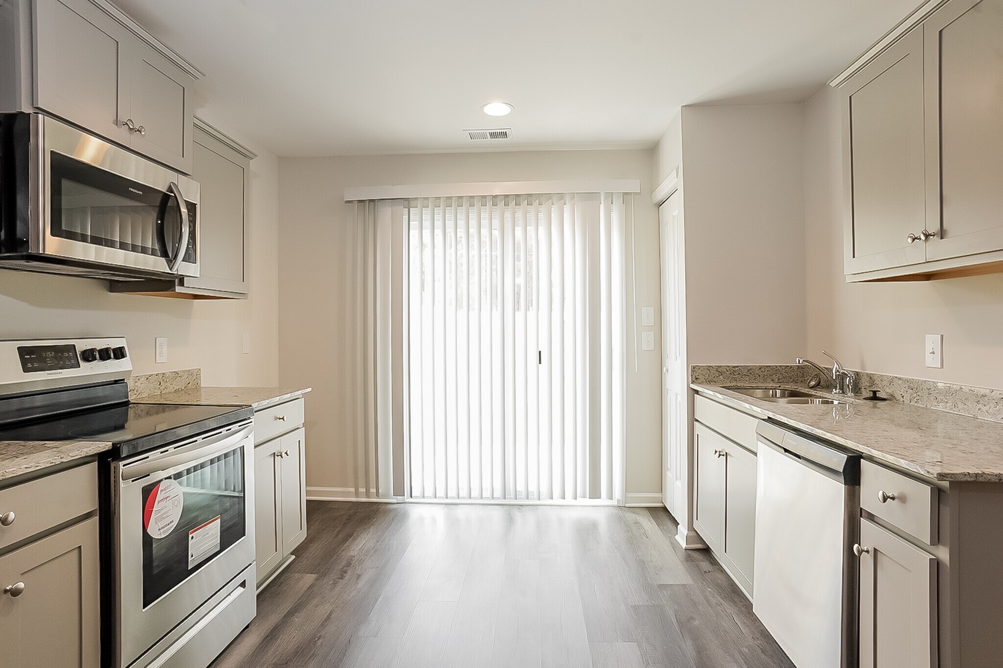 Building Photo - 2051 Catlet Ct