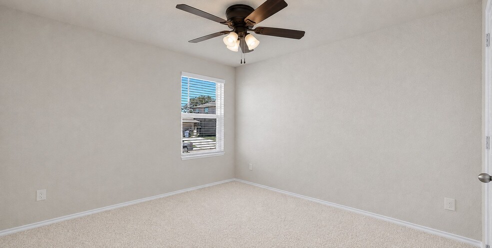 Building Photo - 840 Indigo Wy