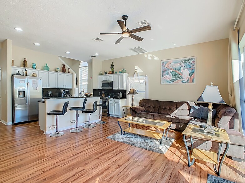Building Photo - 2041 Morning Star Dr