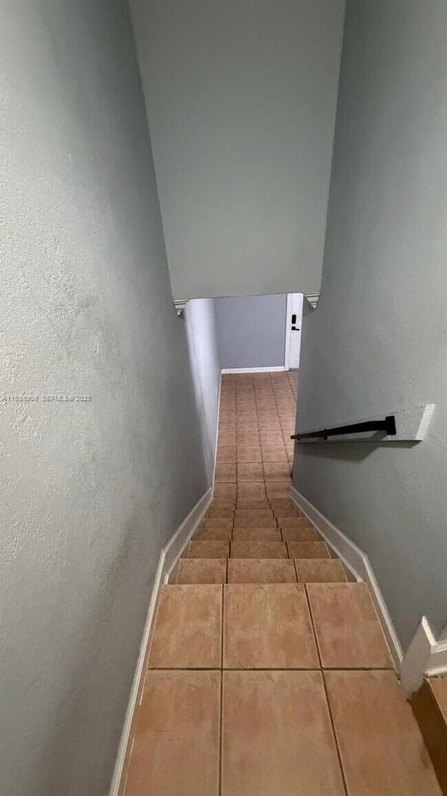 Building Photo - 15430 SW 81st Cir Ln