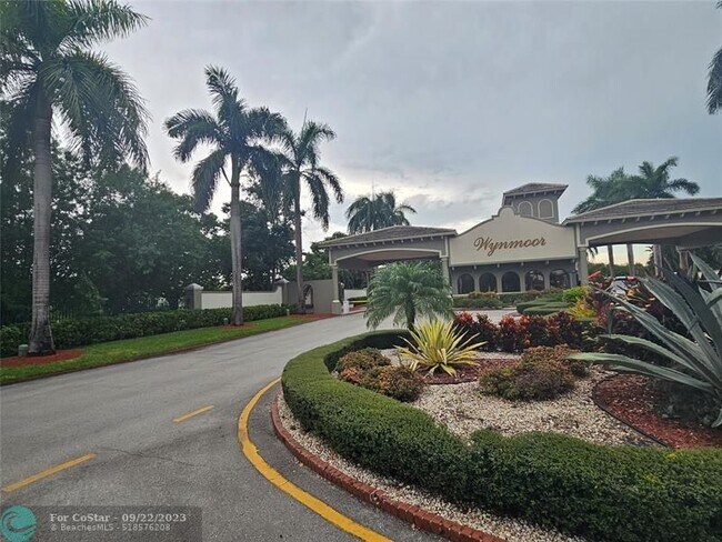 Building Photo - 2703 Nassau Bend