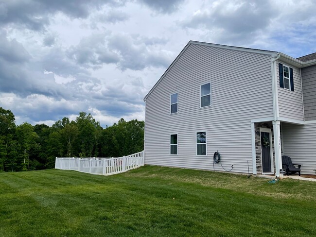 Building Photo - New Construction 4BR 2.5BA | The Falls at ...