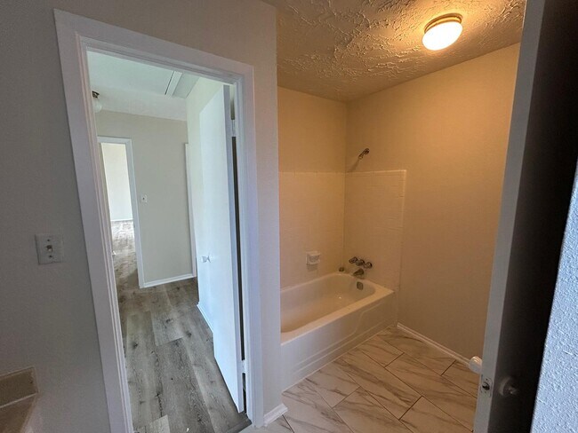 Building Photo - 11311 Angelique Dr
