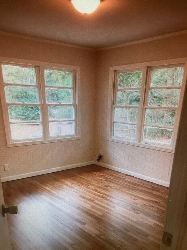 Building Photo - 3 bedroom 2 bath home located in Gulfport