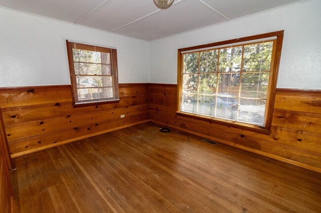Building Photo - Cozy 3 Bedroom Home in Big Bear Lake