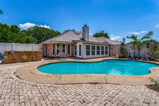 Building Photo - 105 Douglas Dr