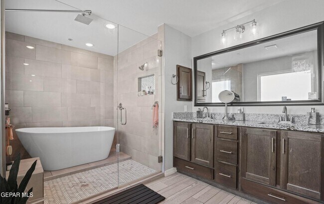 Building Photo - 13677 Baja Vista Ct