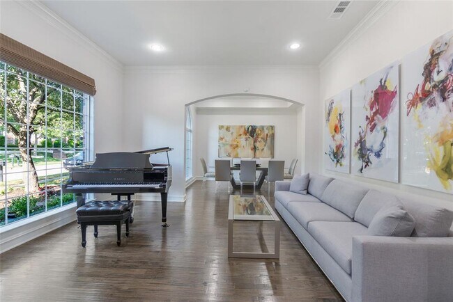 Building Photo - 5327 Elm Spring Ln