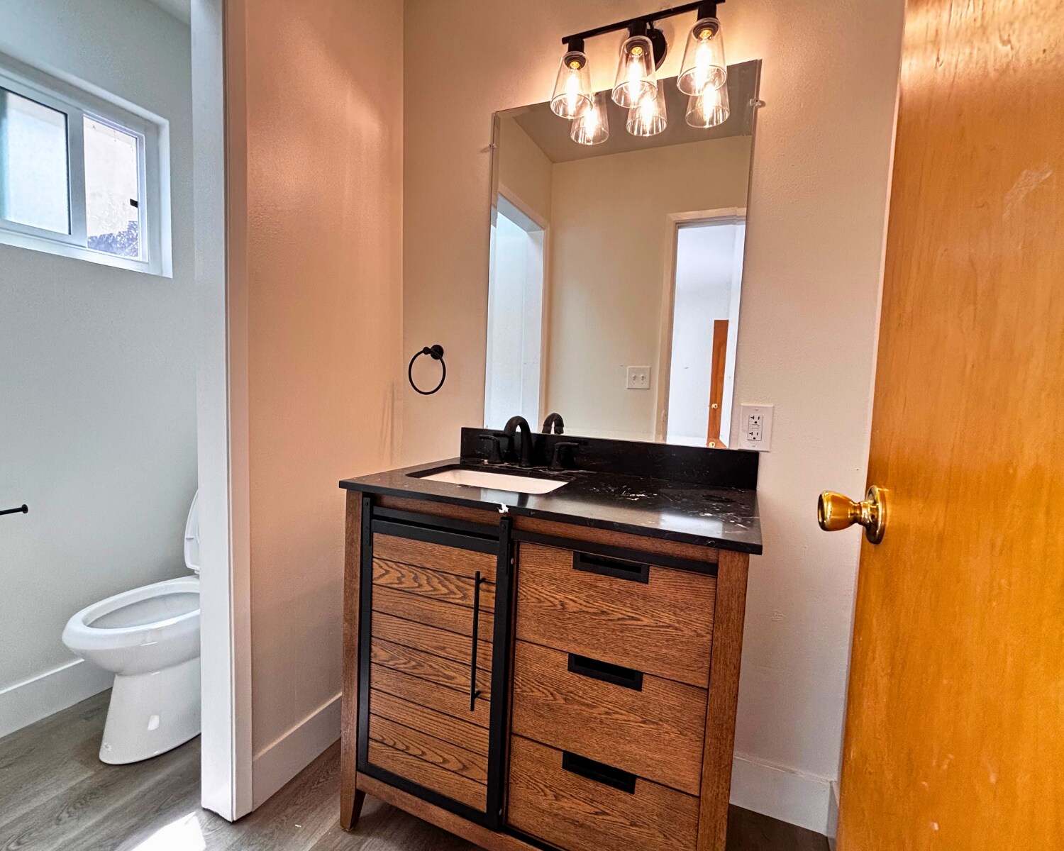 Downstairs Bathroom - 1002 Mission Dr