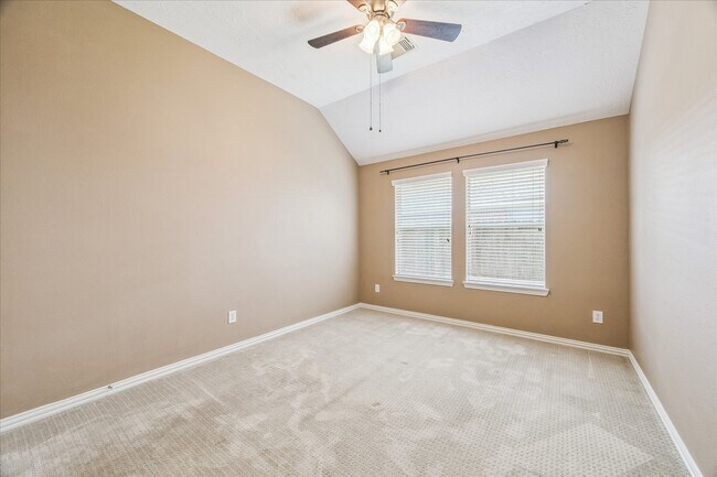 Building Photo - 2821 Chinaberry Park Ln
