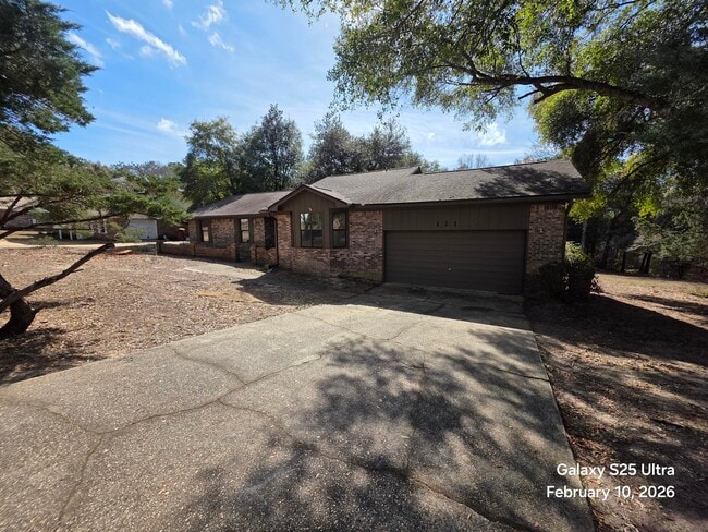 Building Photo - 121 Jacob Dr