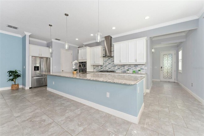 Building Photo - 4904 W Fountainwood Dr