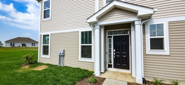 Building Photo - 8301 Kannon Dr