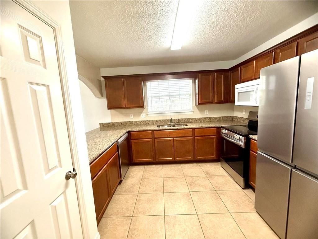 Building Photo - 106 Northchase Ct