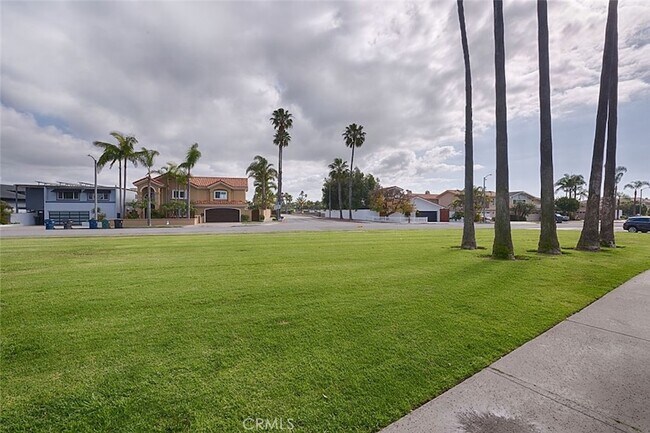 Building Photo - 3932 S Finisterre Dr