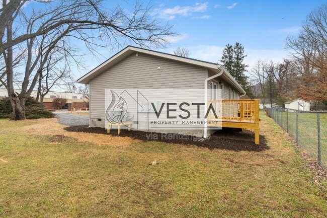 Building Photo - 59 Scates St