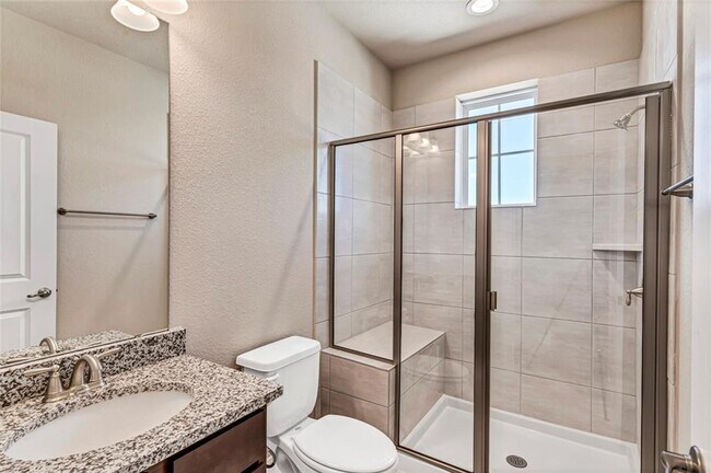 Building Photo - 3901 Tavarez St