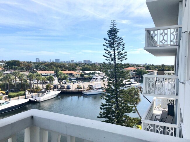 Primary Photo - 13155 Ixora Ct