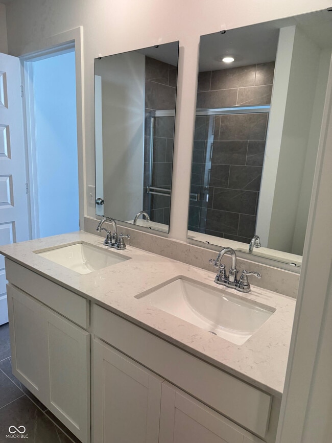 Building Photo - 15174 Swallow Fls Wy