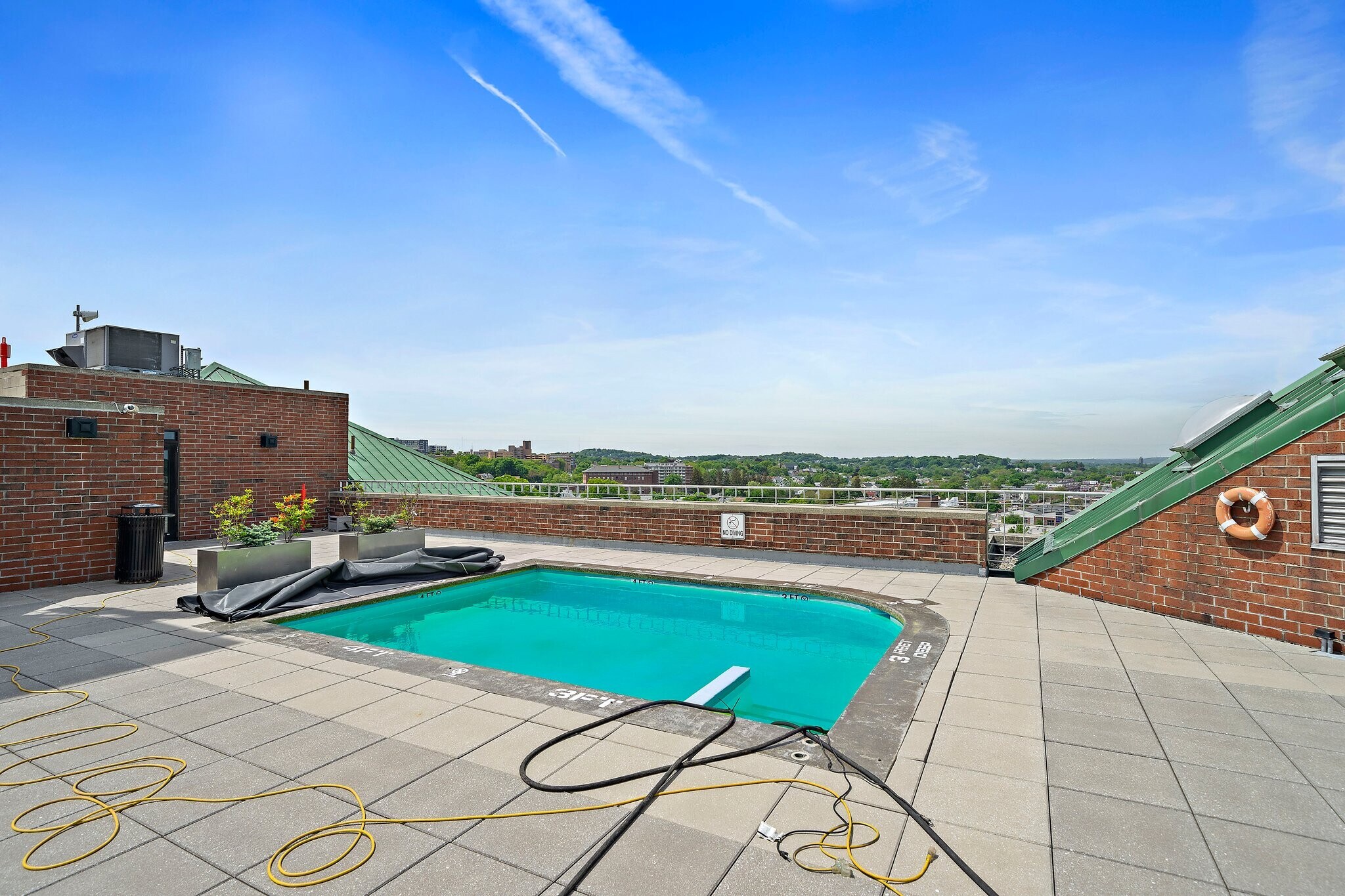 Building Photo - 15 North Beacon St