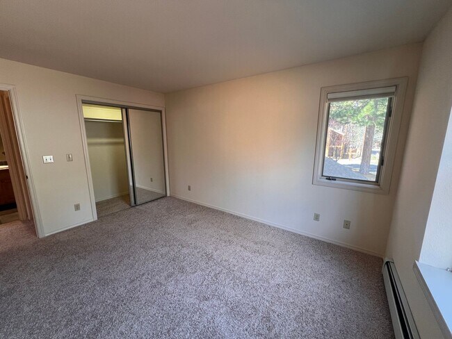 Building Photo - 1 Bedroom McCloud Condo