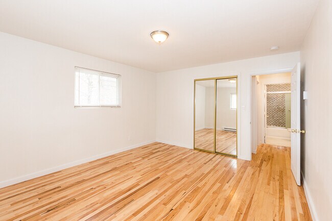 Building Photo - 87 Cedar St