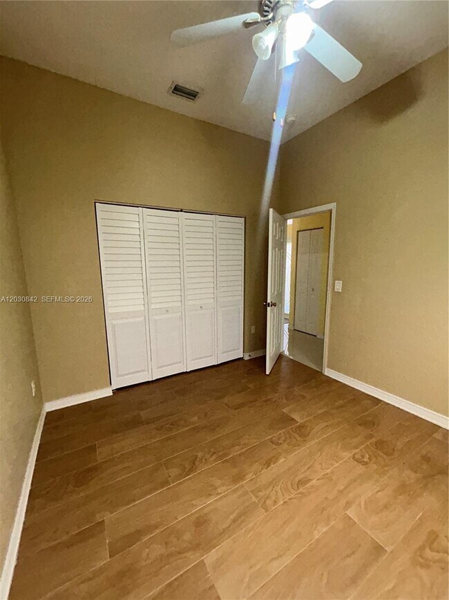 Building Photo - 3073 SW 140th Ave