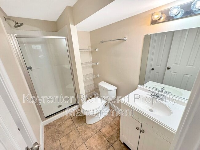 Building Photo - 708 Albemarle St