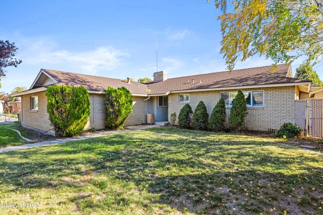 Primary Photo - 601 Ivy St