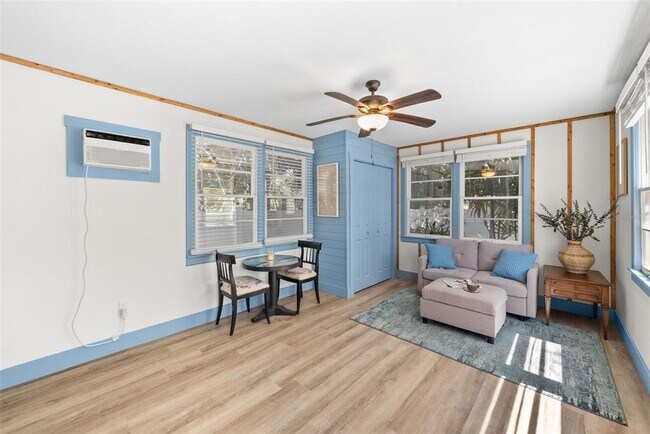 Building Photo - 759 Lantana Ave