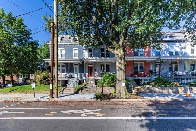 Building Photo - 4102 5th St NW