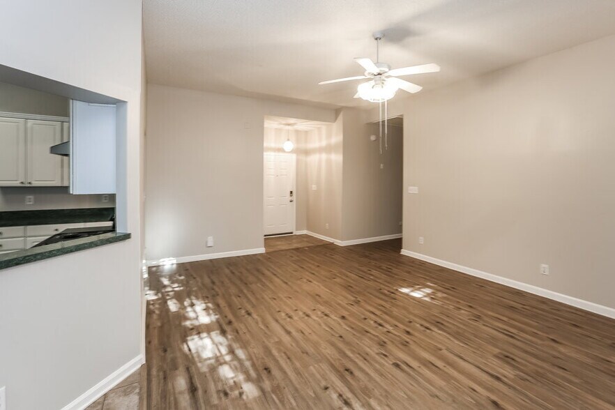 Building Photo - 1576 Cambridge Heights Pl NW