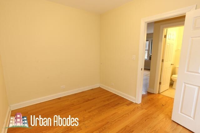 Building Photo - 3721 N Pine Grove Ave