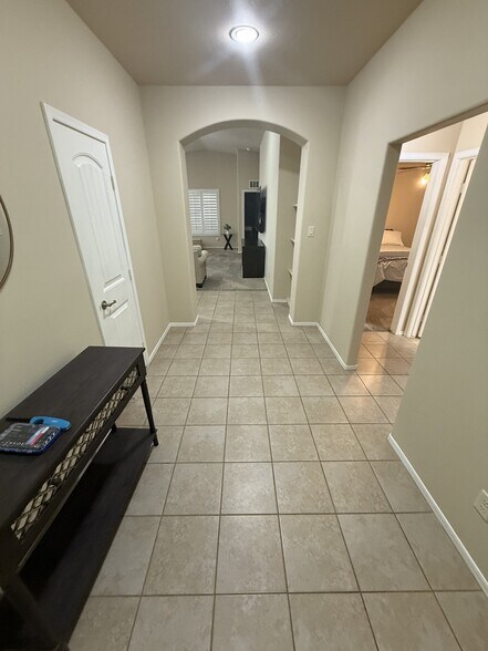 Building Photo - 3680 W 37th St