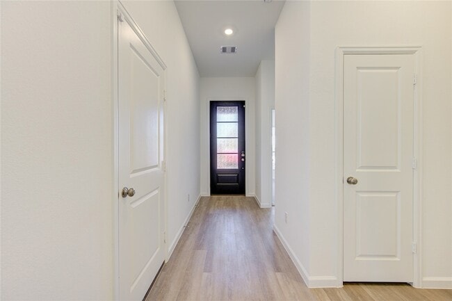 Building Photo - 30347 Tall Fescue Dr