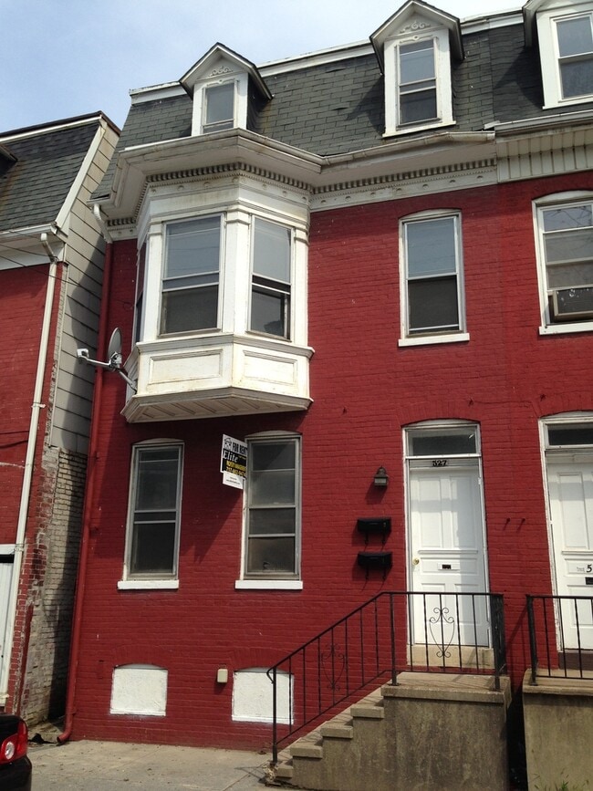 Building Photo - 527 E Philadelphia St