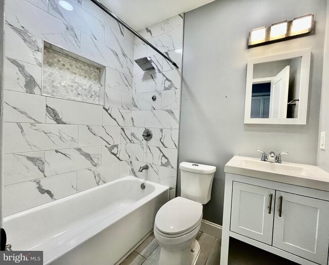 Building Photo - 1222 Missouri Ave NW