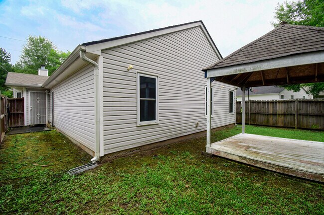 Building Photo - Bob White Run