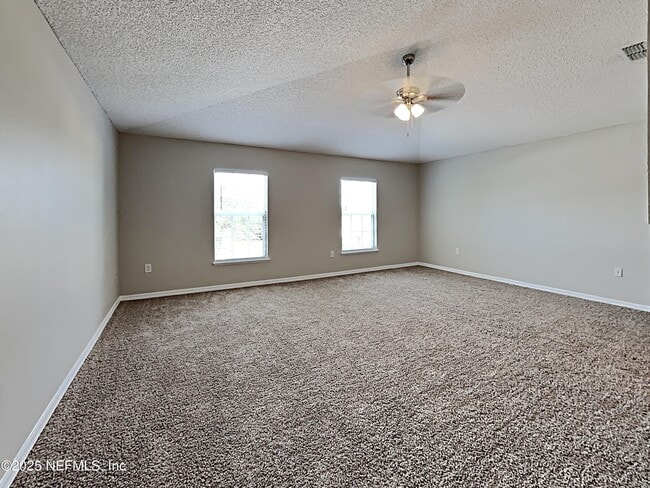 Building Photo - 5596 Ashleigh Park Dr