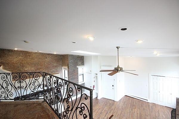 Building Photo - 163 14th St
